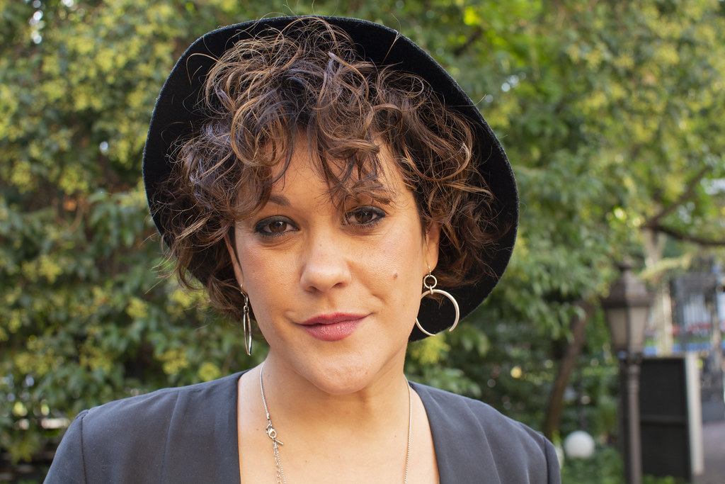 La Poesía y los jóvenes RL103